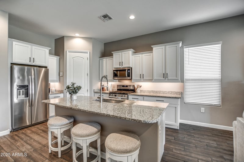 2013 Plum Rd, Phoenix, AZ 85085