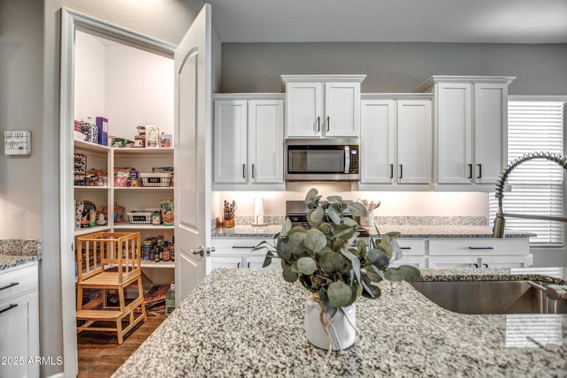 2013 Plum Rd, Phoenix, AZ 85085