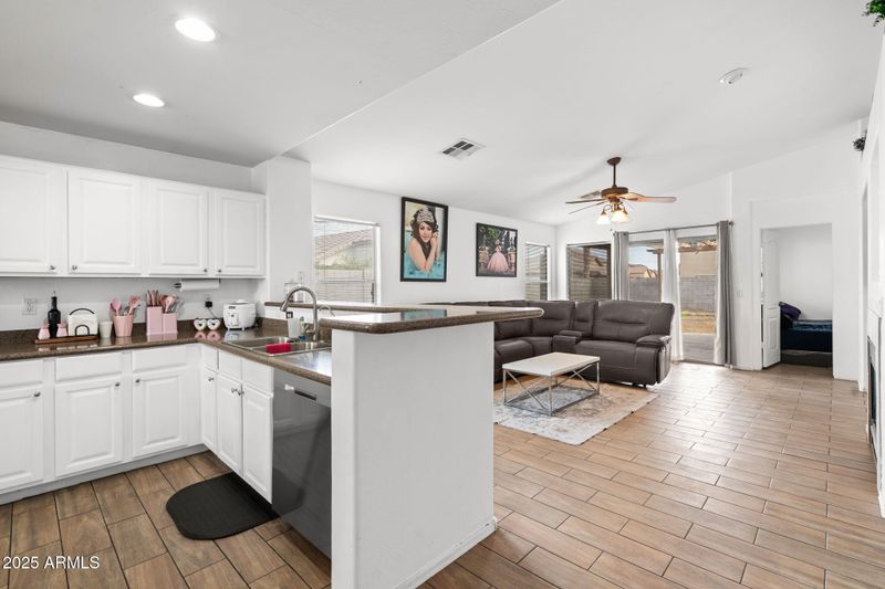2013 S 86th Ave, Tolleson, AZ 85353