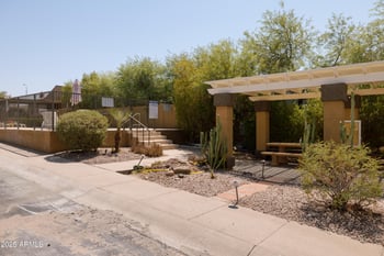 2014 51st Way, Phoenix, AZ 85008