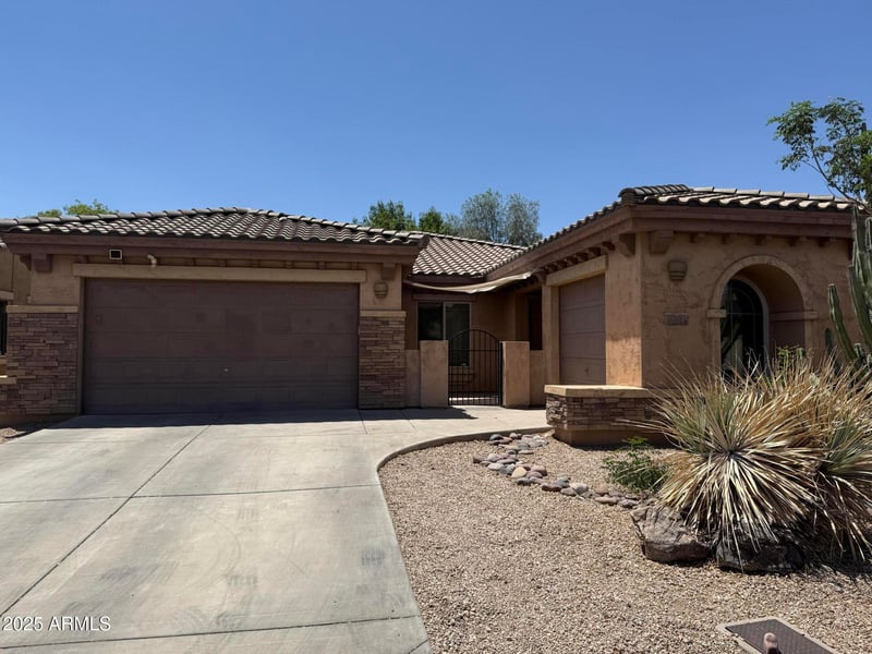2014 93rd Dr, Phoenix, AZ 85037