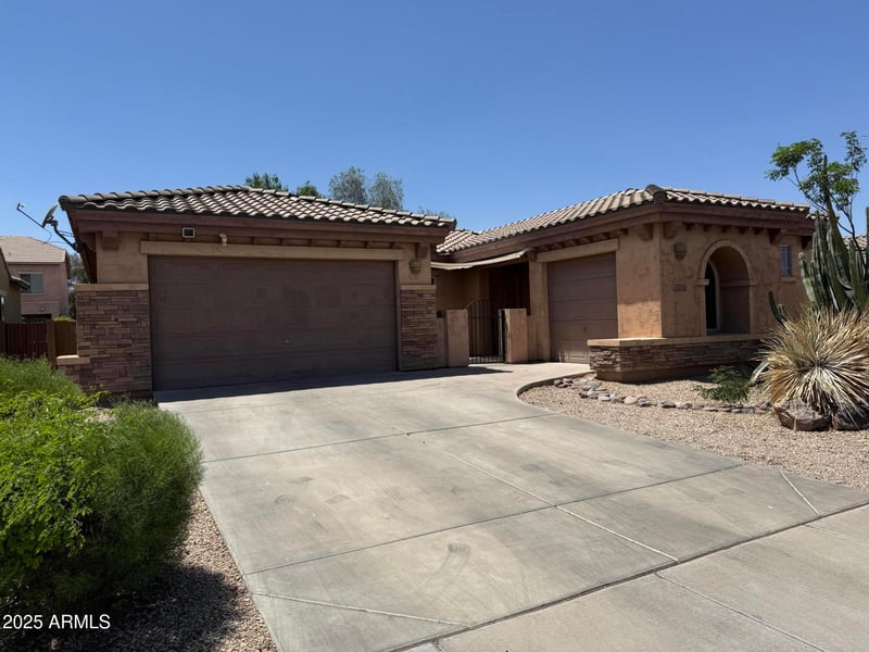 2014 93rd Dr, Phoenix, AZ 85037