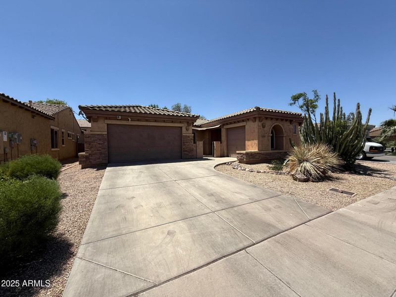 2014 N 93rd Dr, Phoenix, AZ 85037