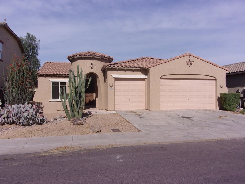 2014 N Milkweed Loop, Phoenix, AZ 85037