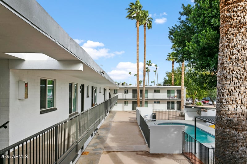 2014 W Berridge Ln, Phoenix, AZ 85015