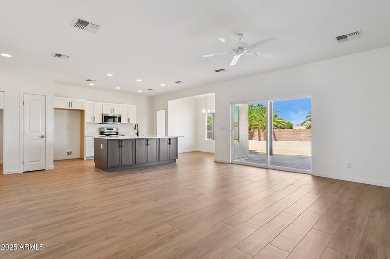 20145 Hazelwood St, Litchfield Park, AZ 85340