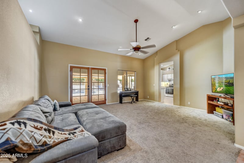 2015 Bendix Dr, Tempe, AZ 85283