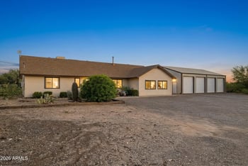 2015 E Circle Mountain Rd, New River, AZ 85087