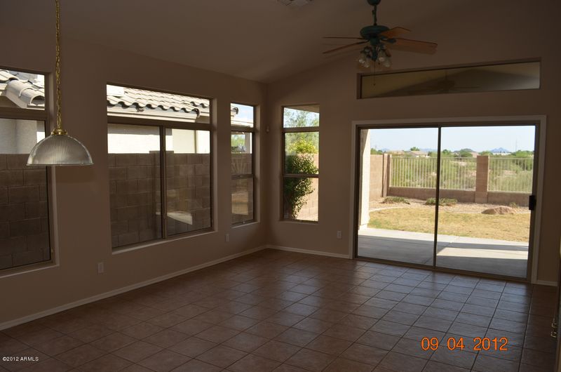 2015 E Creedance Blvd, Phoenix, AZ 85024