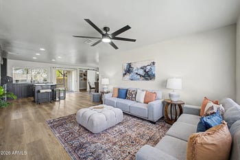 2015 E Vista Dr, Phoenix, AZ 85022