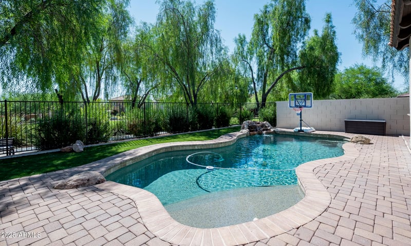 2015 Forest Pleasant Pl, Phoenix, AZ 85085