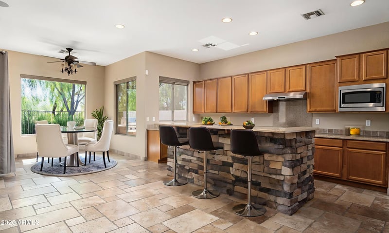 2015 Forest Pleasant Pl, Phoenix, AZ 85085