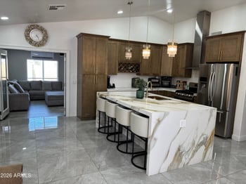 2015 89th Dr, Phoenix, AZ 85037