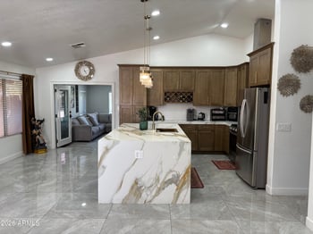 2015 89th Dr, Phoenix, AZ 85037