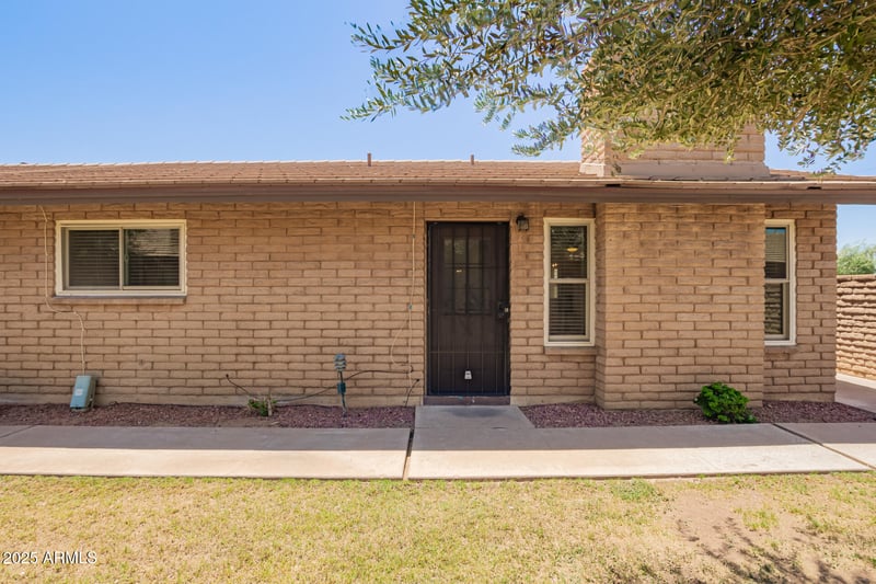 2015 Southern Ave #16, Tempe, AZ 85282