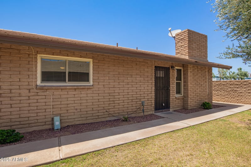 2015 Southern Ave #16, Tempe, AZ 85282