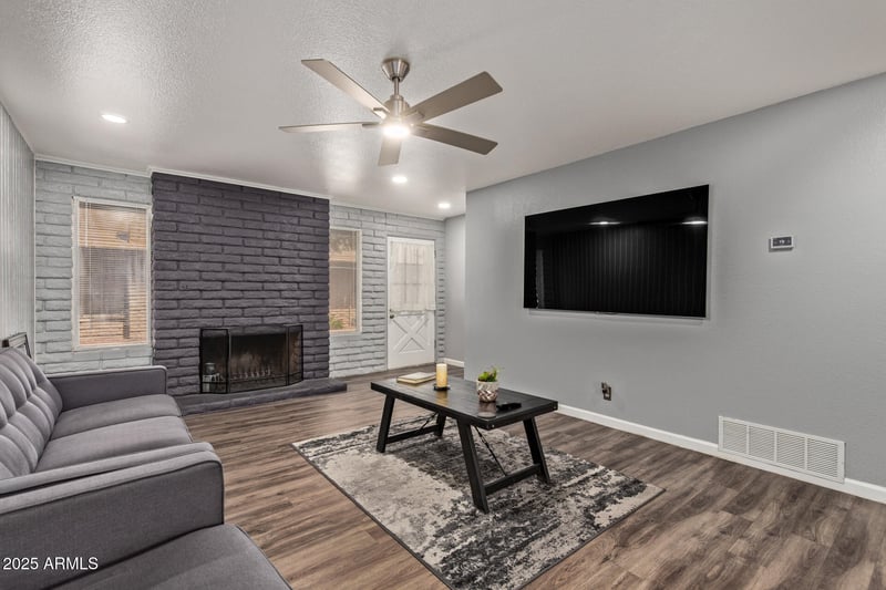 2015 Southern Ave #2, Tempe, AZ 85282