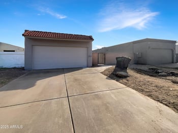 2015 Villas Ln, Chandler, AZ 85224