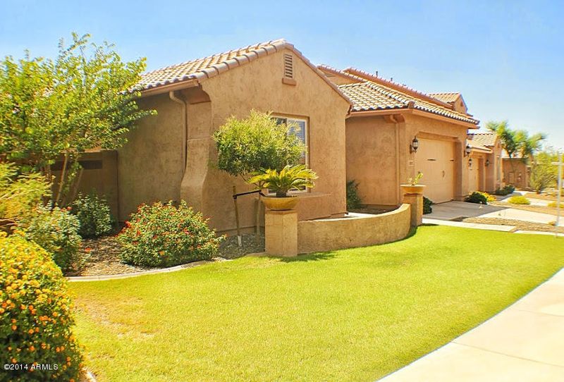2015 W Chimney Rock Rd, Phoenix, AZ 85085