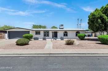 2016 Elmwood St, Mesa, AZ 85213
