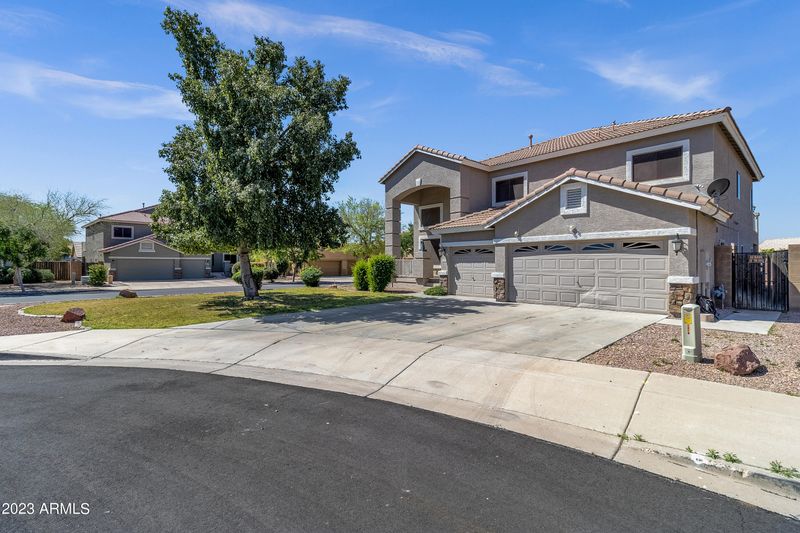 2016 S 80th Ln, Phoenix, AZ 85043