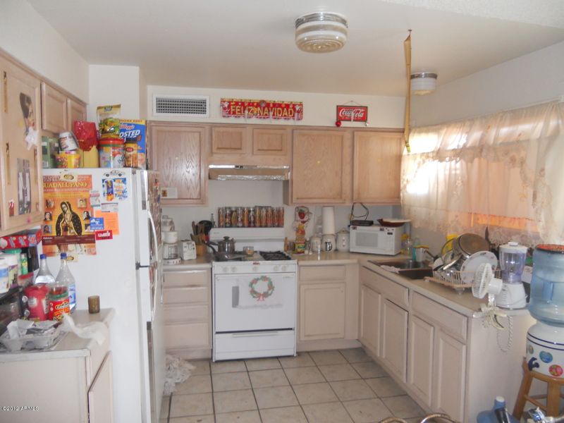 2016 W Chipman Rd, Phoenix, AZ 85041
