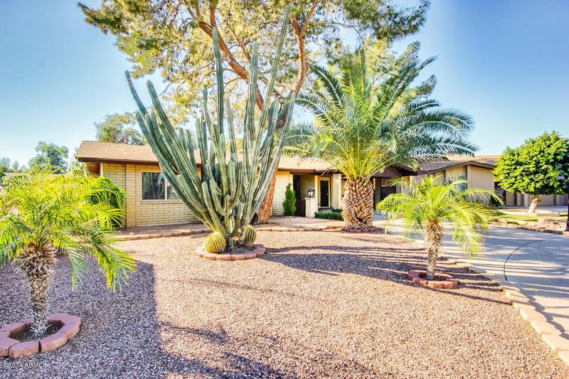 2017 W Newcastle Cir, Phoenix, AZ 85021