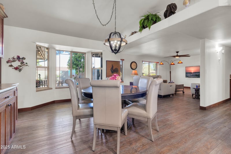 2017 Willis Rd, Gilbert, AZ 85297
