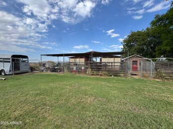 2017 Willis Rd, Gilbert, AZ 85297
