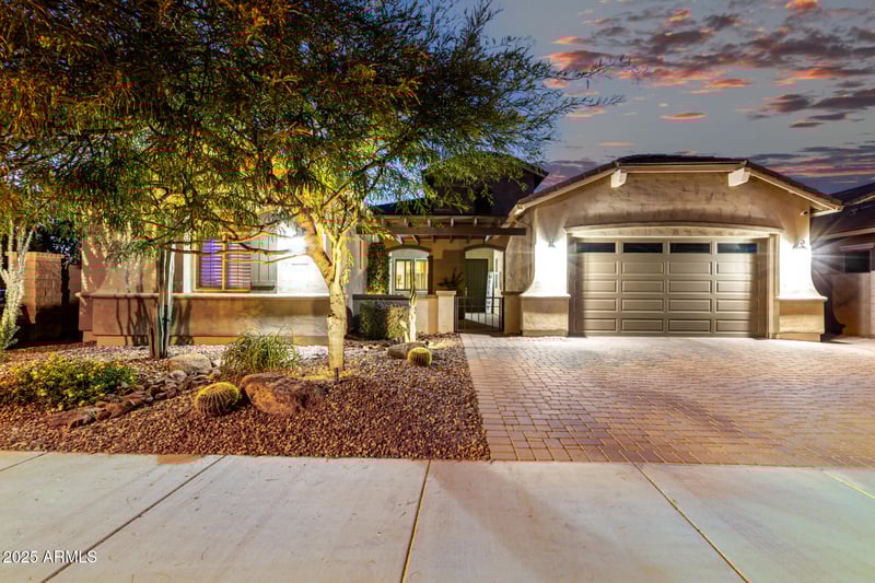 20176 Nighthawk Way, Queen Creek, AZ 85142