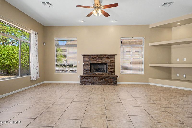 2018 E Beautiful Ln, Phoenix, AZ 85042
