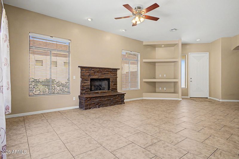 2018 E Beautiful Ln, Phoenix, AZ 85042