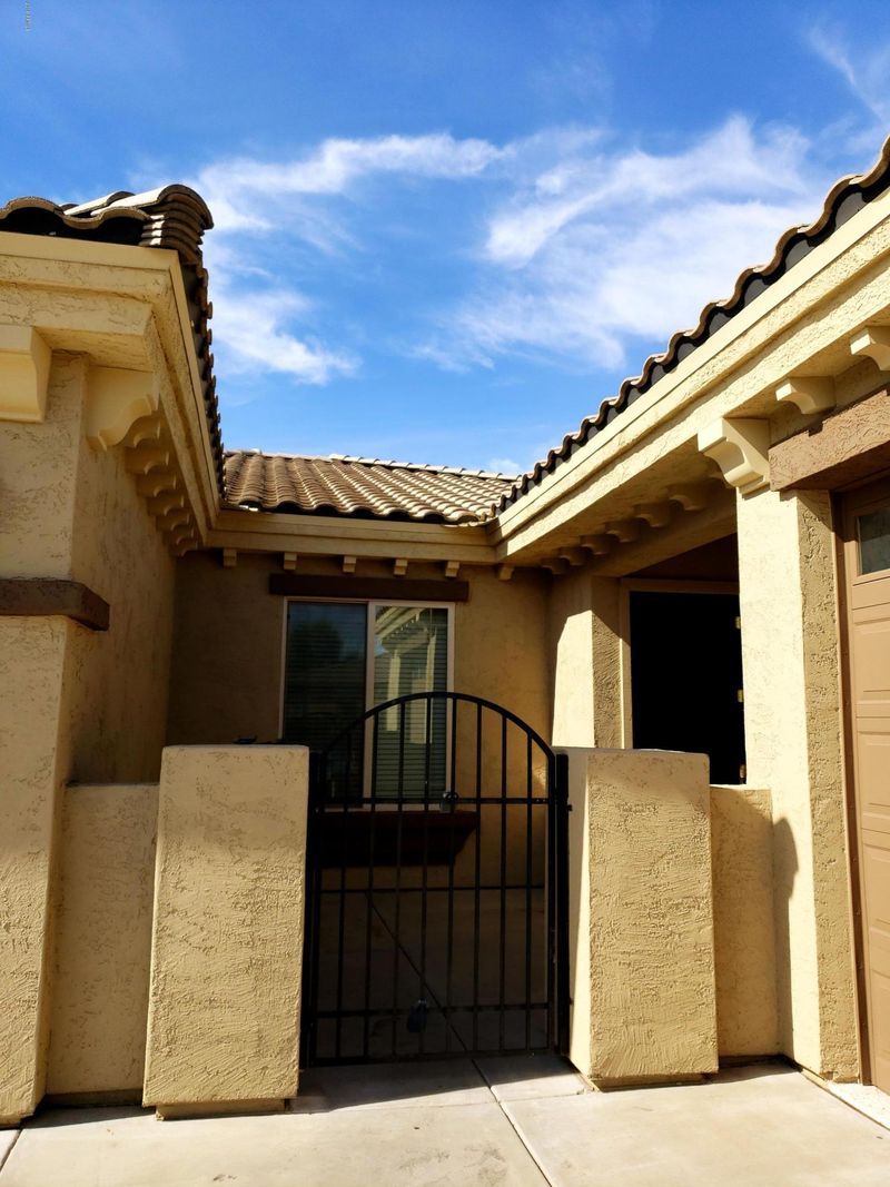 2018 N 93rd Dr, Phoenix, AZ 85037