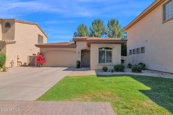 2018 Periwinkle Way, Chandler, AZ 85248