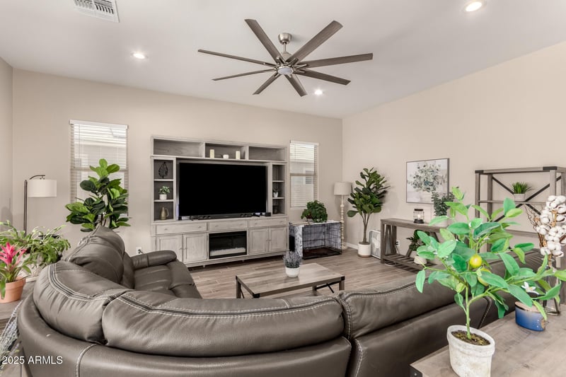 20184 Hollyhock St, Buckeye, AZ 85396