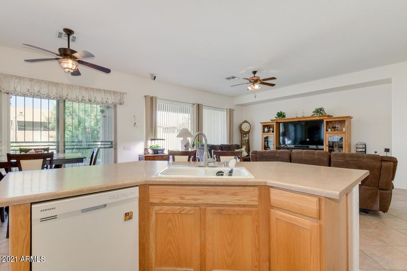 2019 N Milkweed Loop, Phoenix, AZ 85037