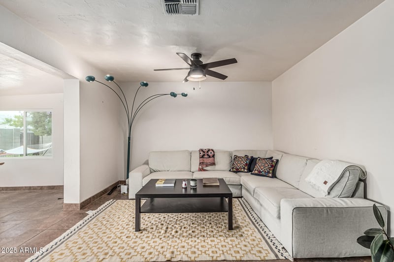 2019 Stella Ln, Phoenix, AZ 85015