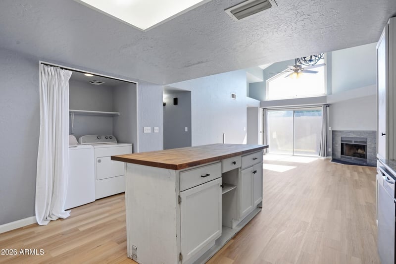 2019 Lemon Tree Pl #1102, Chandler, AZ 85224