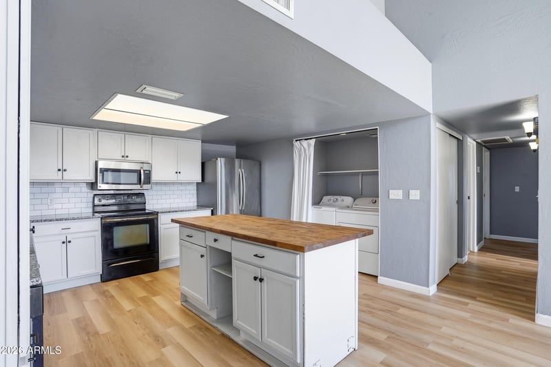 2019 Lemon Tree Pl #1102, Chandler, AZ 85224