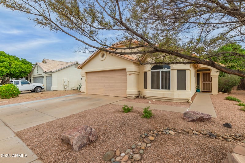 202 Caroline Ln, Chandler, AZ 85225
