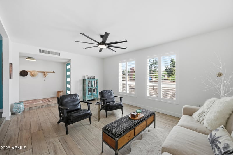 202 E Sharon Ave, Phoenix, AZ 85022