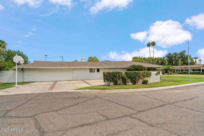 202 E State Ave, Phoenix, AZ 85020