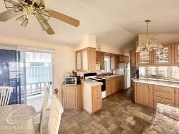 202 Nightdigger Dr, Apache Junction, AZ 85119