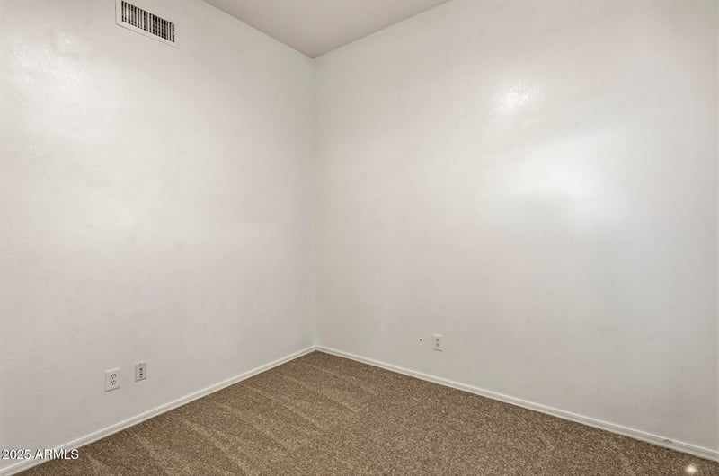 202 Raven Dr, Chandler, AZ 85286