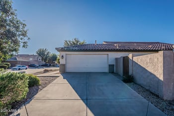 202 Raven Dr, Chandler, AZ 85286