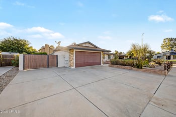 202 Kenneth Pl, Chandler, AZ 85226