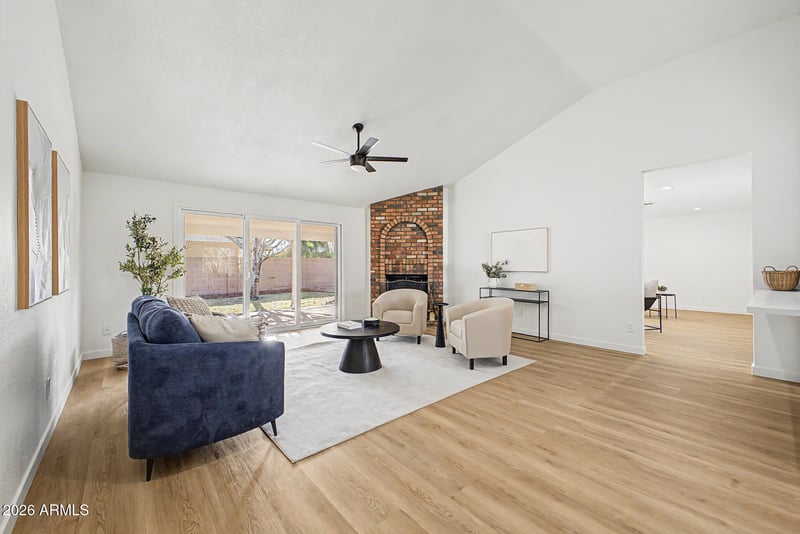 202 S Kenneth Pl, Chandler, AZ 85226