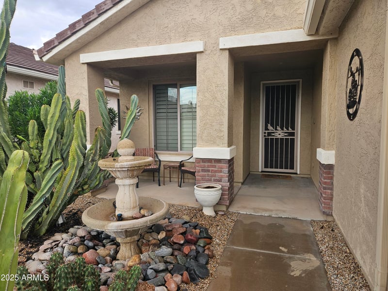 202 Twin Peaks Pw, San Tan Valley, AZ 85143