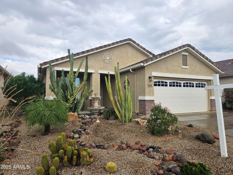 202 Twin Peaks Pw, San Tan Valley, AZ 85143