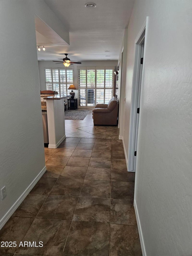 202 Twin Peaks Pw, San Tan Valley, AZ 85143